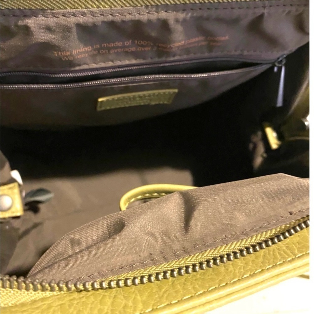 Matt & Nat Elegant green poly vinyl  satchel Handbag - Picture 10 of 11